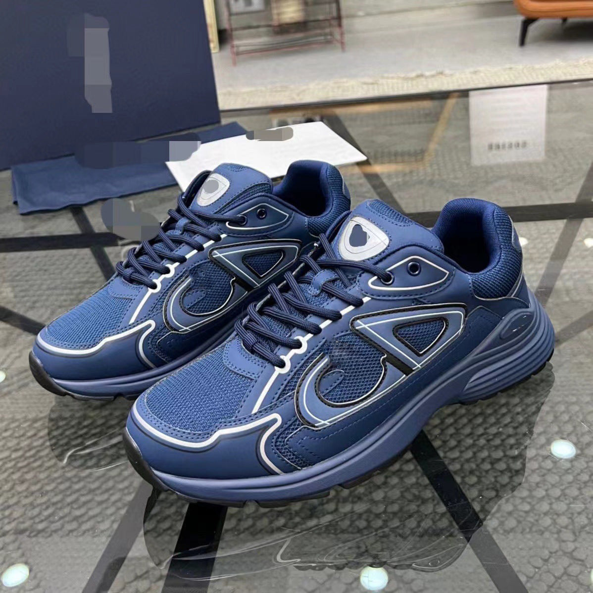 2025 New CD Fashion Casual Couple Lightweight Mesh Shoes Breathable Comfortable Casual Sneakers B30 Running Shoes