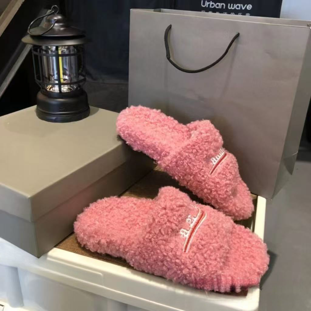 Women's furry slippers with lamb wool, thick sole, and letter embroidery for outdoor and indoor autumn winter wear