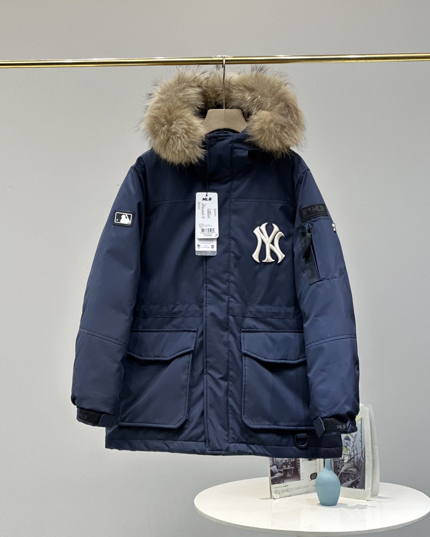 GM-M-LB Unisex Versatile Hooded Down Jacket with Large Fur Collar, Couple's Mid-Length Thickened Waterproof Workwear Coat