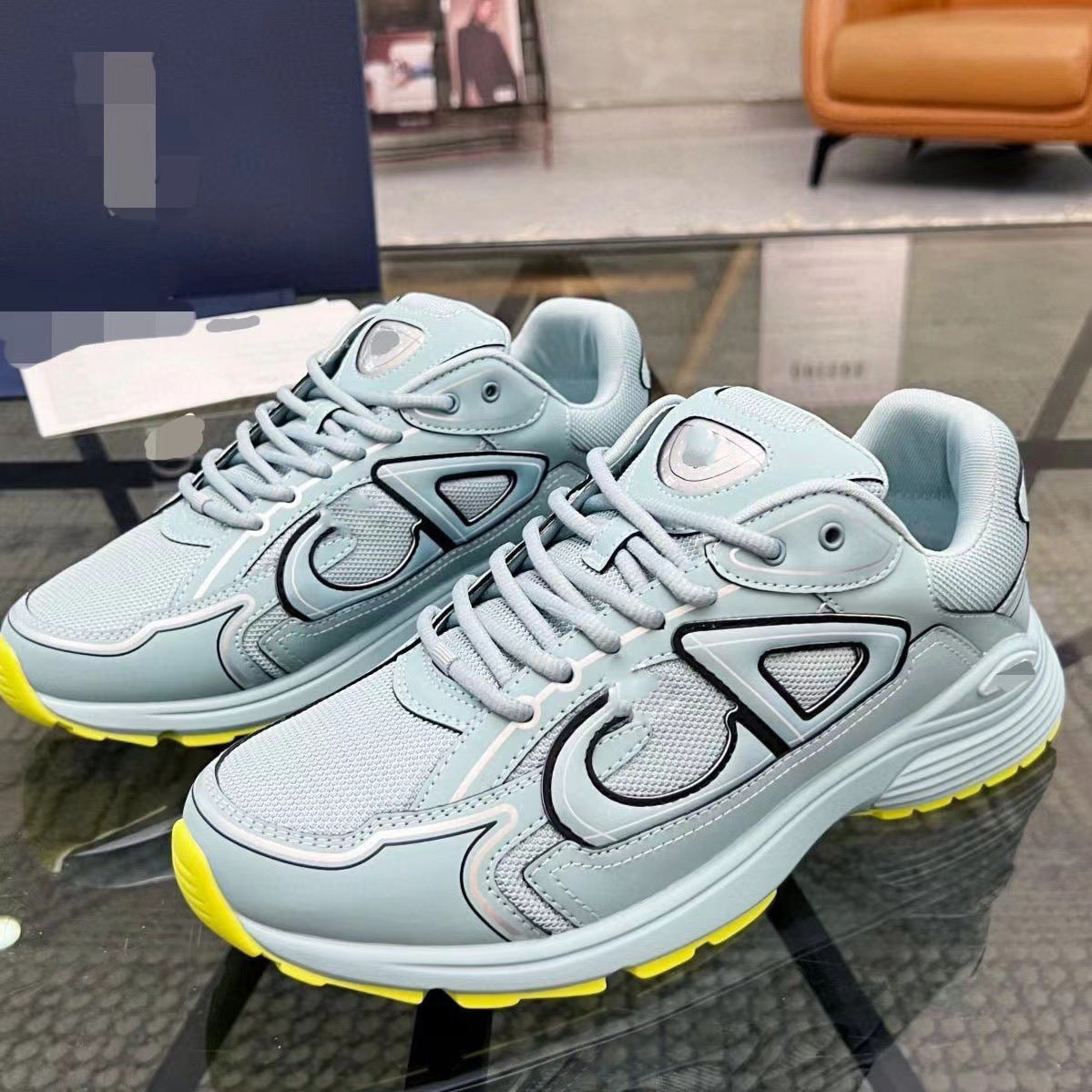 2025 New CD Fashion Casual Couple Lightweight Mesh Shoes Breathable Comfortable Casual Sneakers B30 Running Shoes