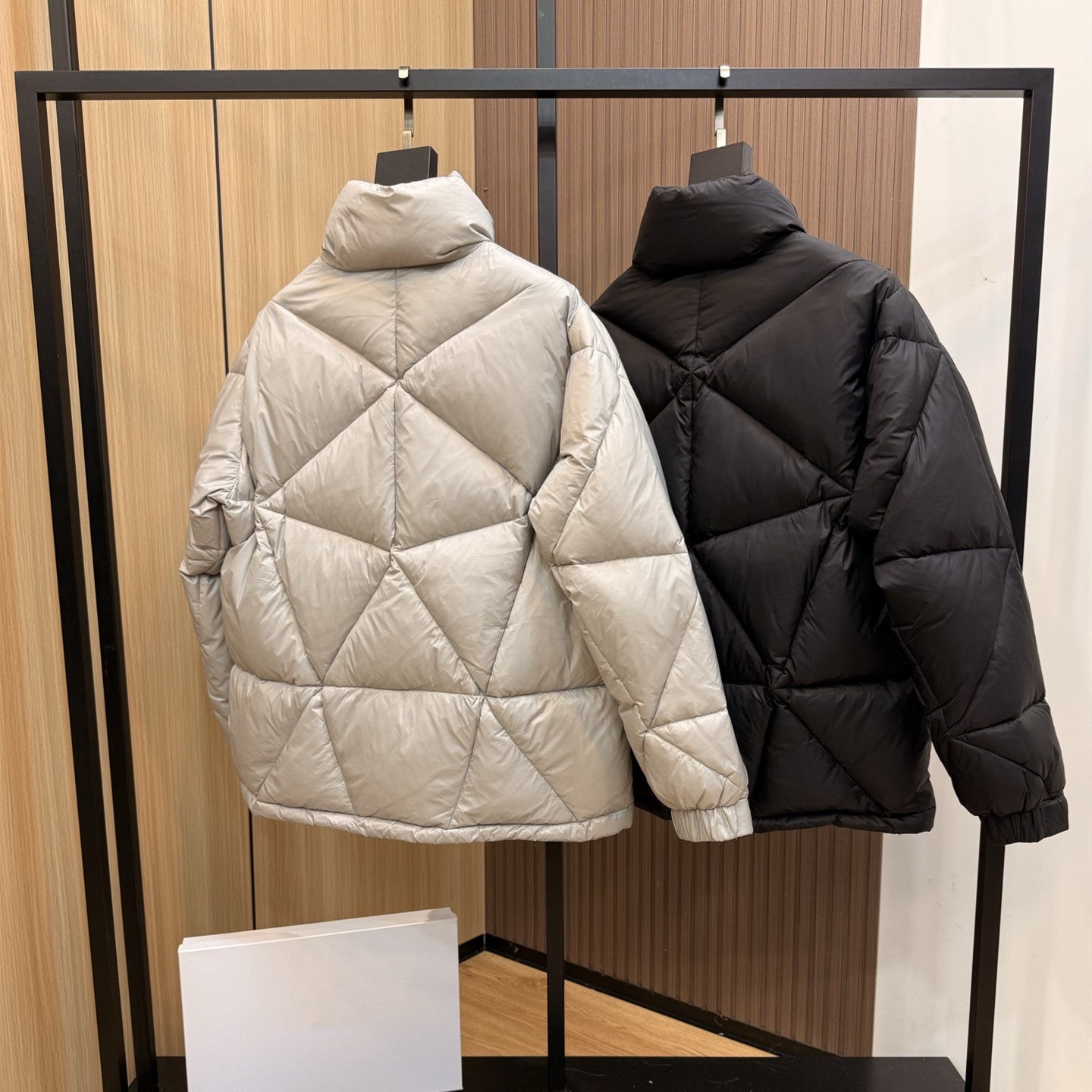 2025 Autumn Winter M Mengkou 90 White Duck Down Fluffy Down Jacket Coat for Men and Women