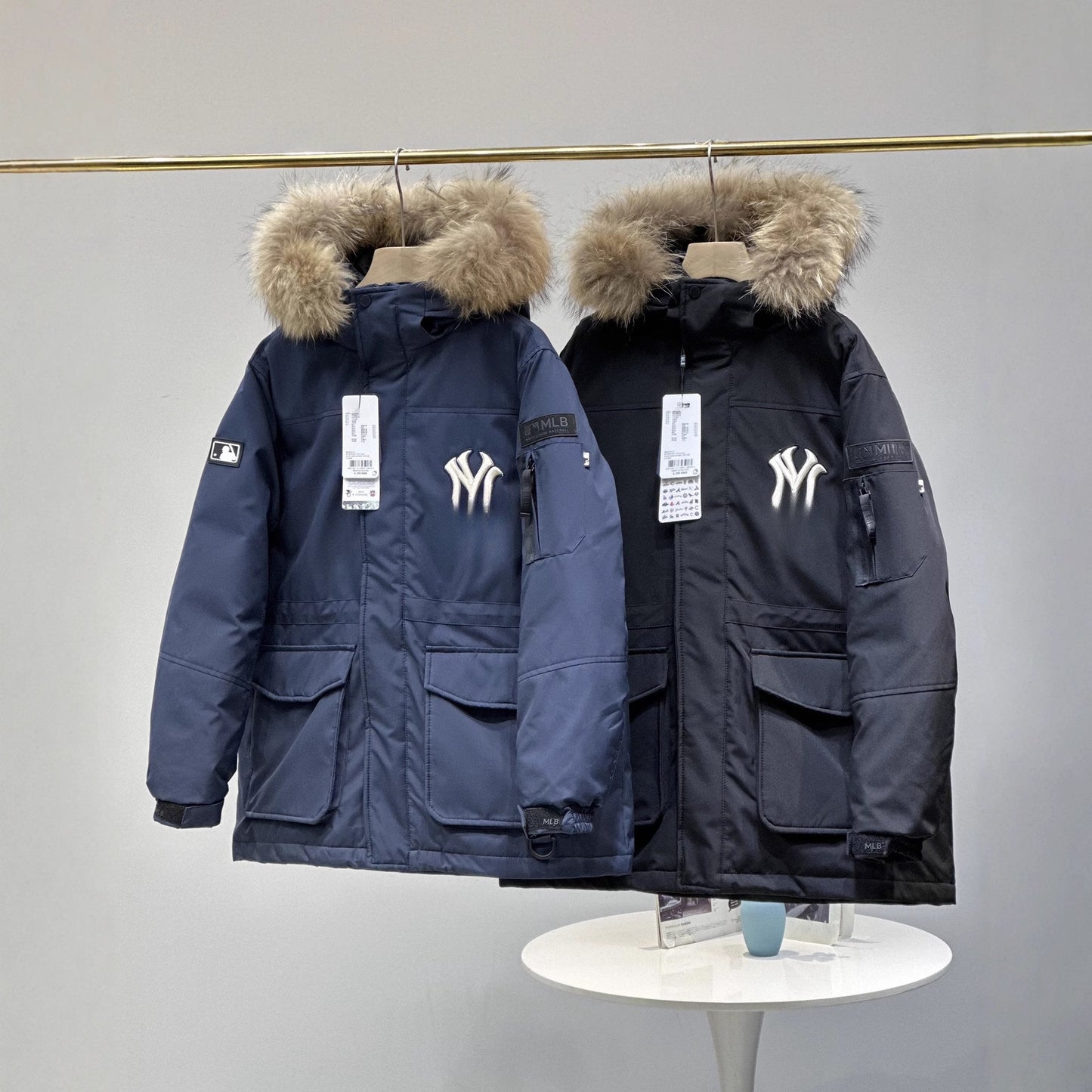 GM-M-LB Unisex Versatile Hooded Down Jacket with Large Fur Collar, Couple's Mid-Length Thickened Waterproof Workwear Coat