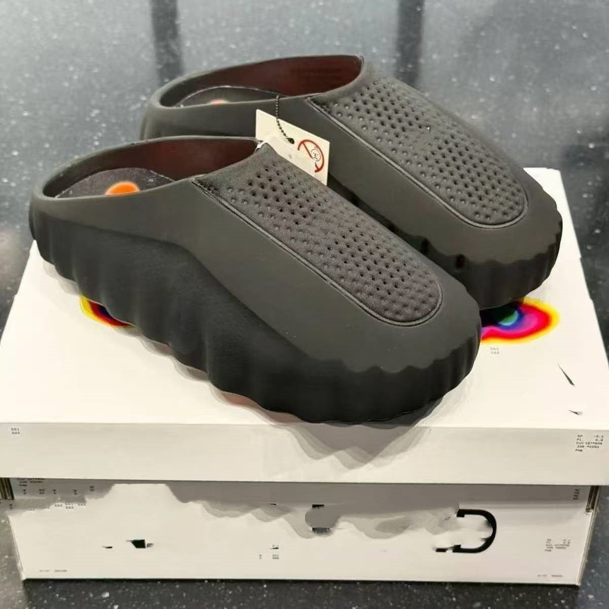 2026 New Style Mind 001 Outdoor Slippers with Massage Particles, Thick Soles, Height-Increasing and Anti-Skid for Men and Women, Casual Slippers