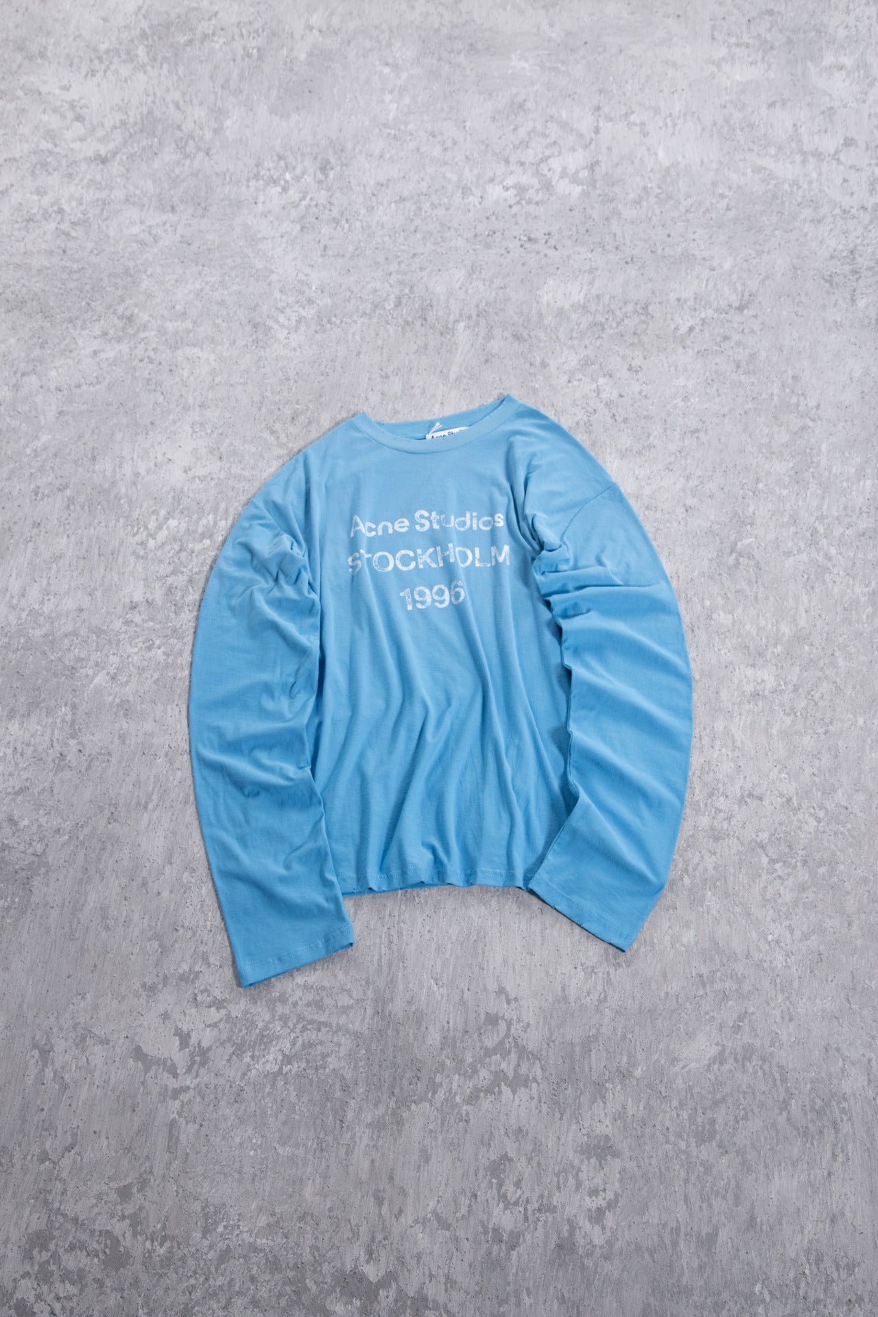 VARIANT_IMAGE::8001 Light Blue | Vintage graphic long-sleeve T-shirt